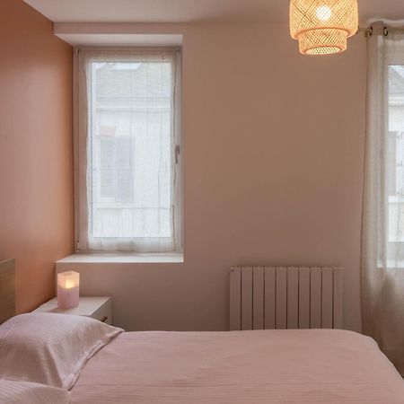 Beau Quartier Et Central, Maison Spacieuse Avec Cour, 3 Chambres, 3 Salles De Bains A 10 Min A Pied De La Gare Орлеан Экстерьер фото