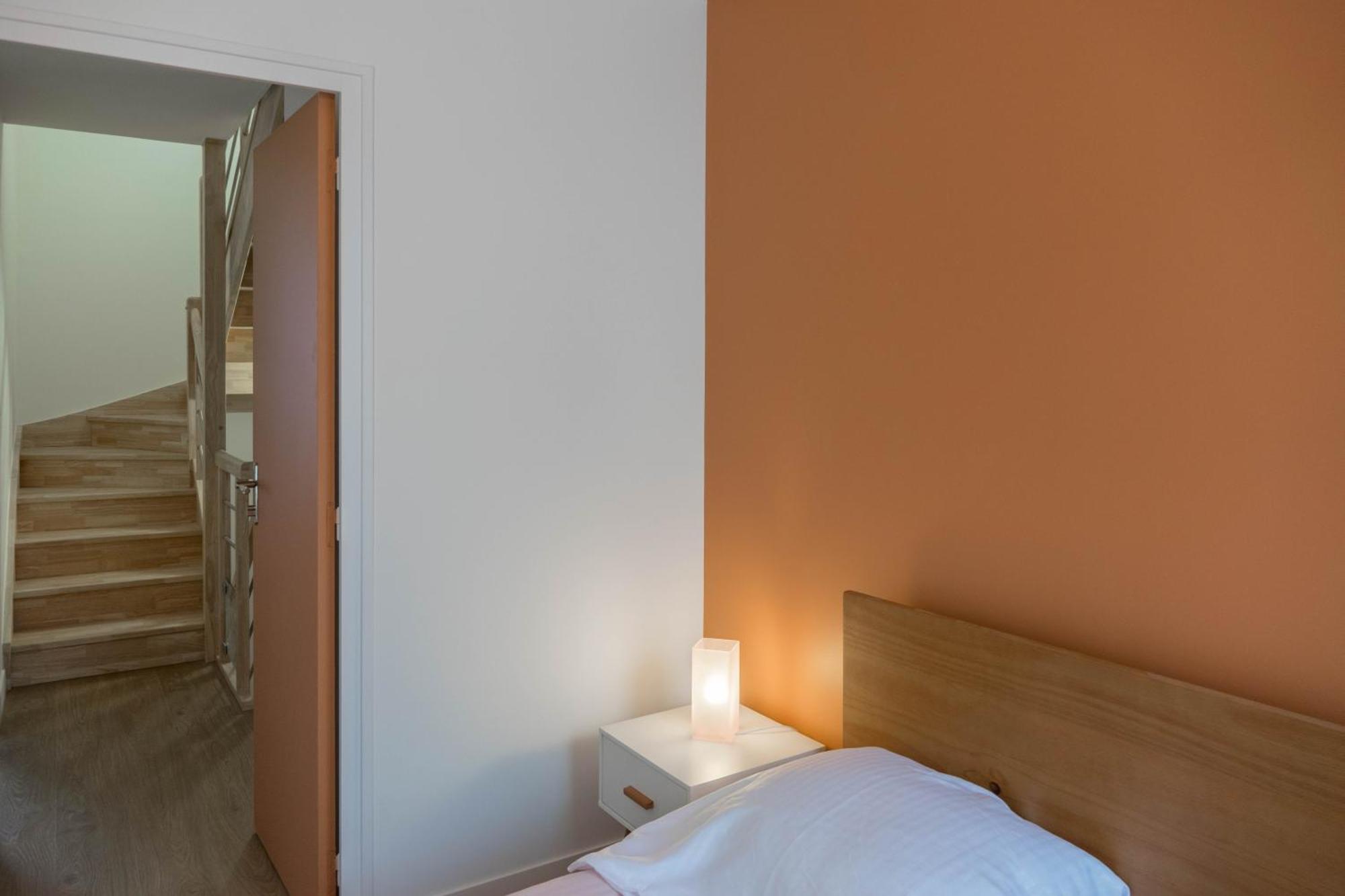 Beau Quartier Et Central, Maison Spacieuse Avec Cour, 3 Chambres, 3 Salles De Bains A 10 Min A Pied De La Gare Орлеан Экстерьер фото